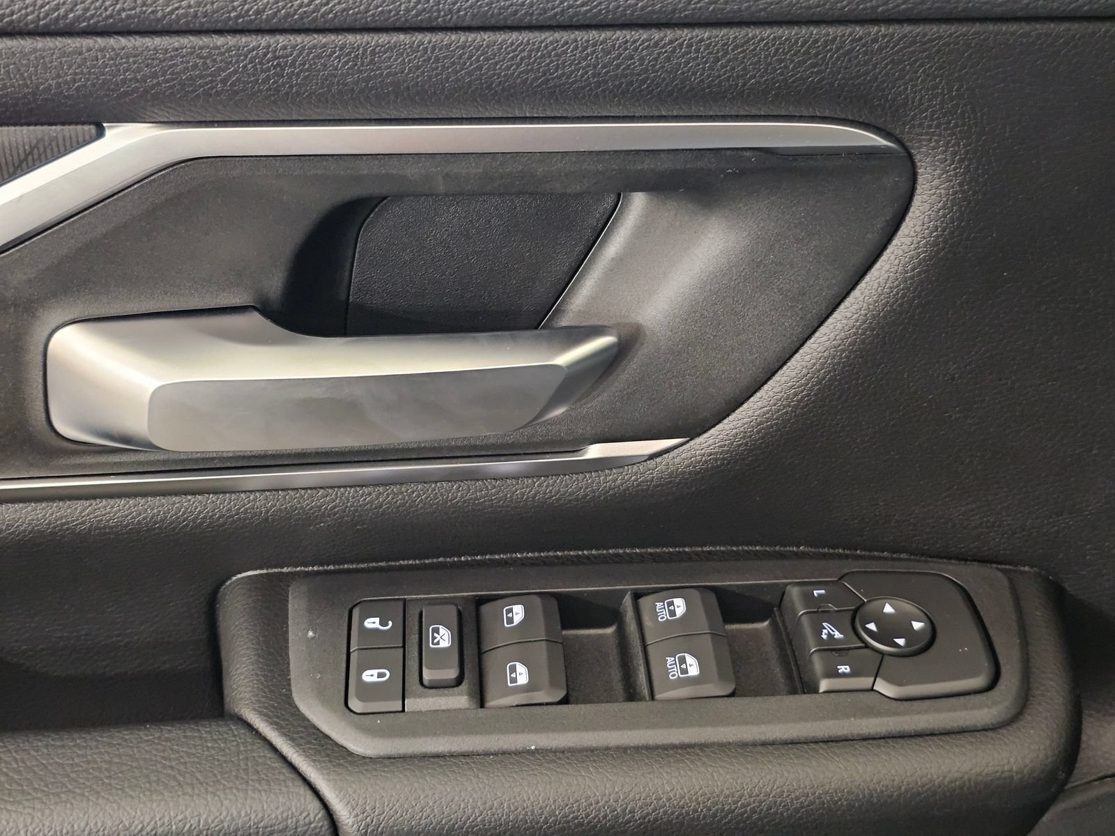 New 2026 RAM 1500 Big Horn AWD/4WD image 16