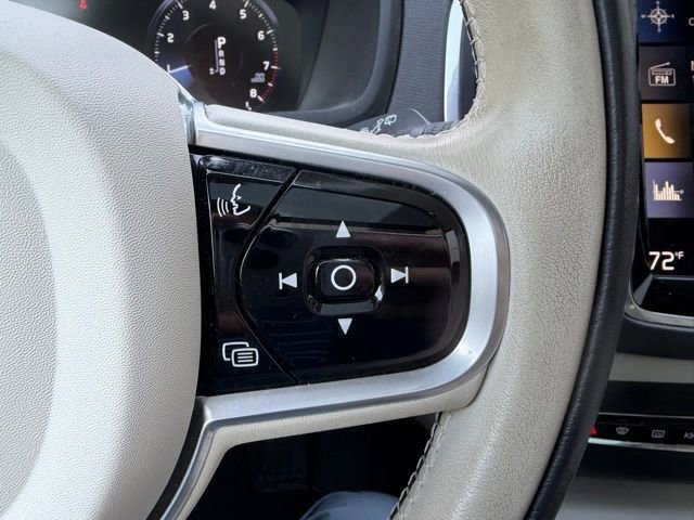 Used 2020 Volvo XC90 T6 Momentum AWD/4WD image 16