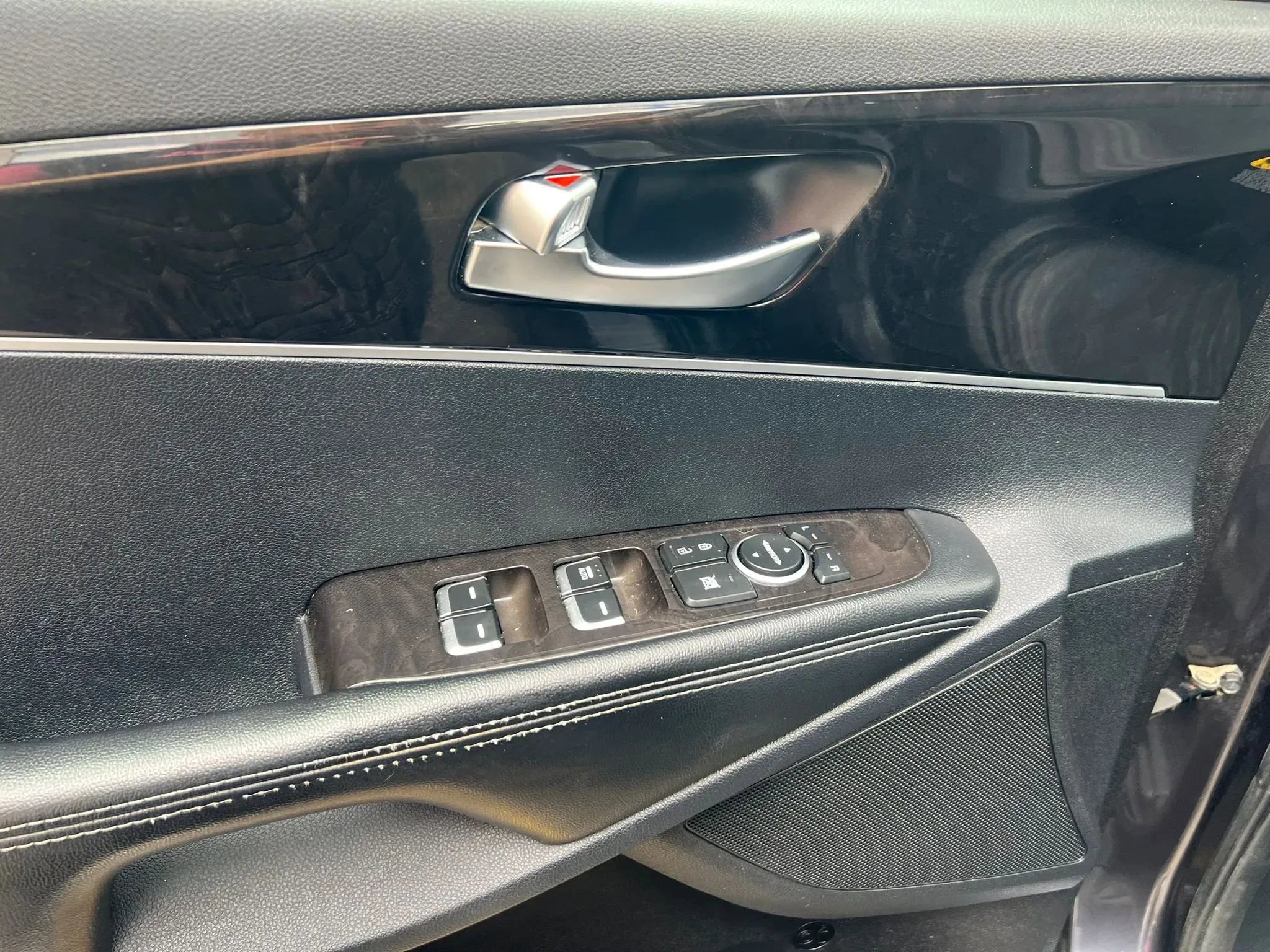 Used 2016 Kia Sorento LX FWD image 13