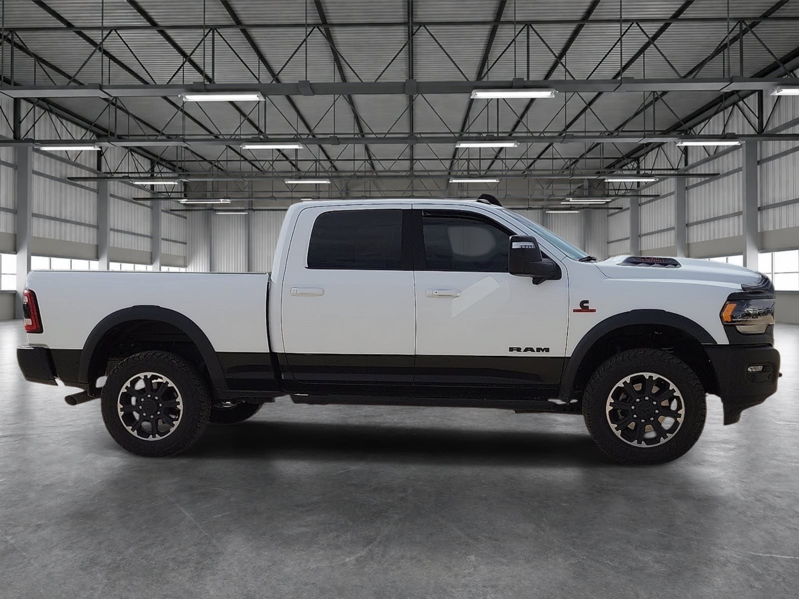 Used 2024 RAM 2500 Rebel w/ Towing Technology Group AWD/4WD image 5