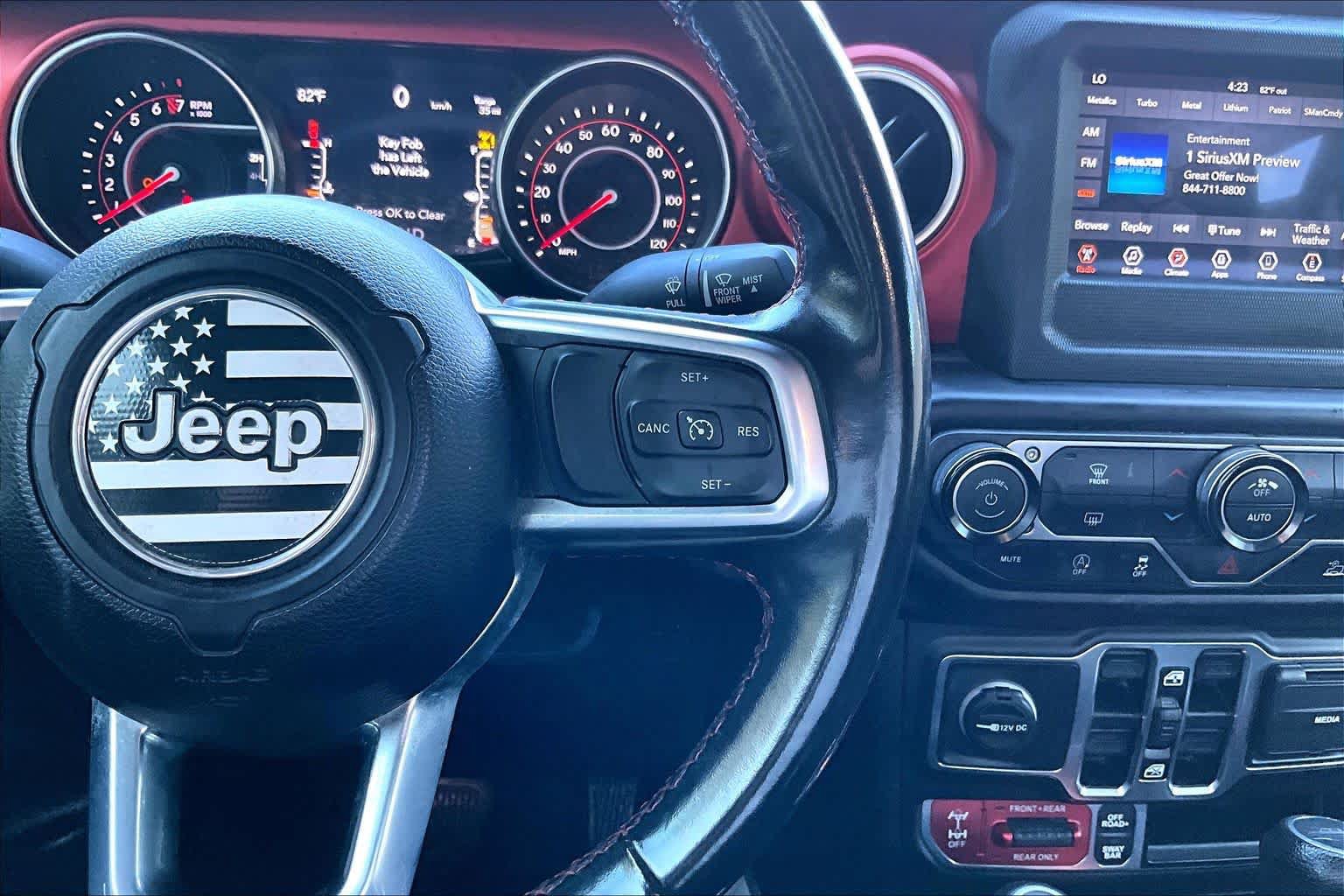 Used 2020 Jeep Gladiator Rubicon AWD/4WD image 25
