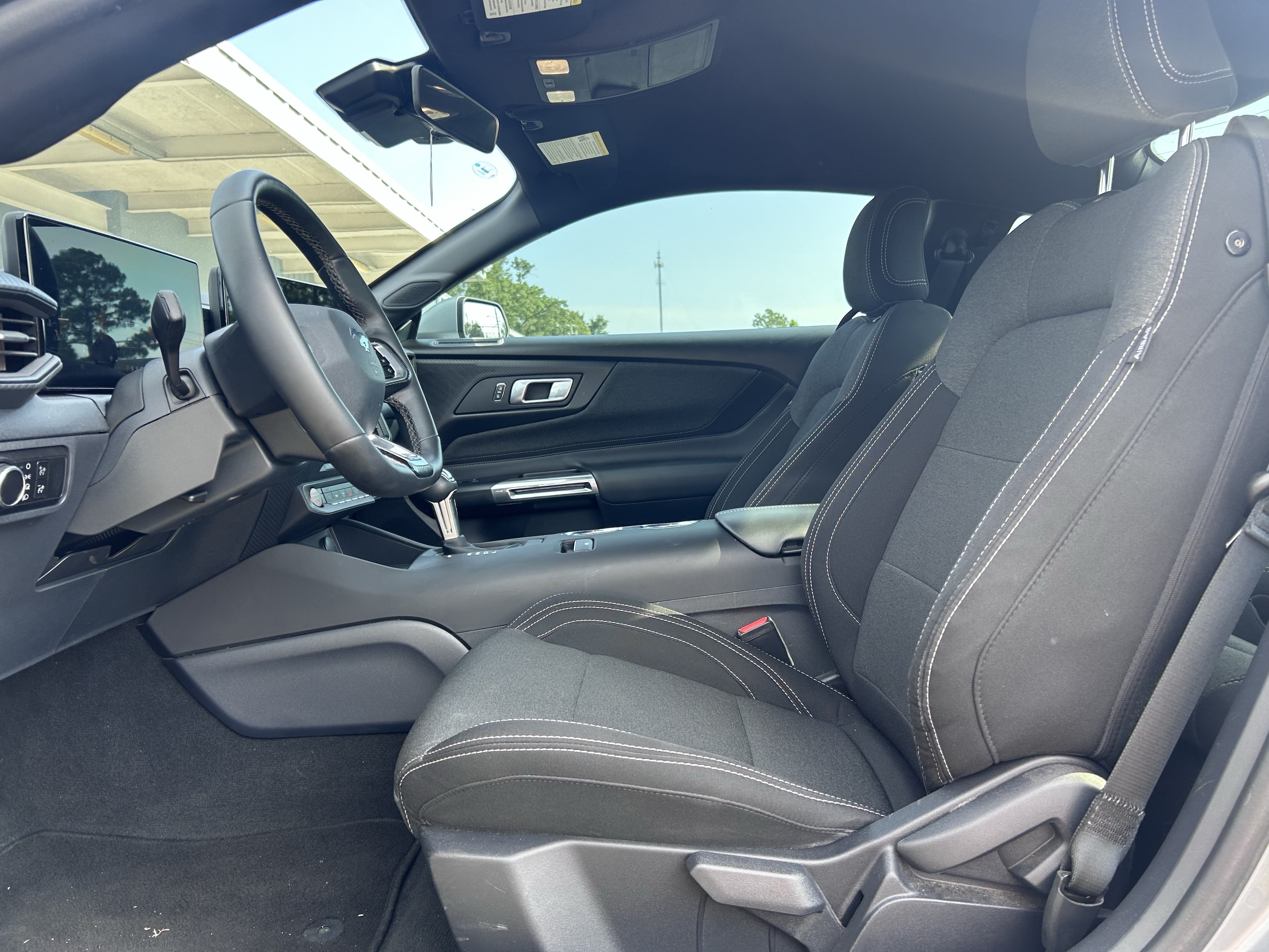 Certified 2025 Ford Mustang Coupe RWD image 11
