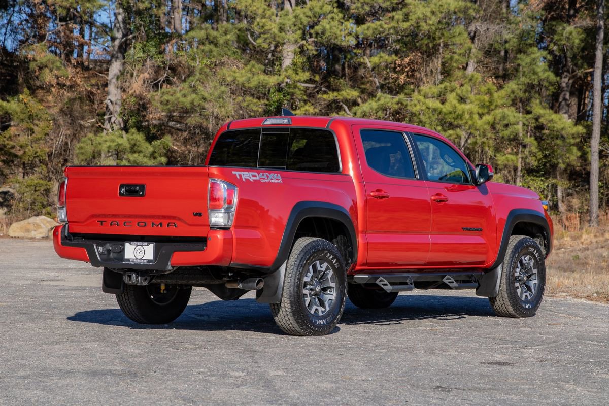 Used 2022 Toyota Tacoma TRD Off-Road image 6