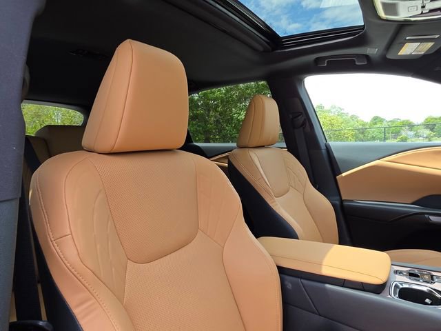 Used 2024 Lexus RX 350h w/ Accessory Package (Z1) image 11