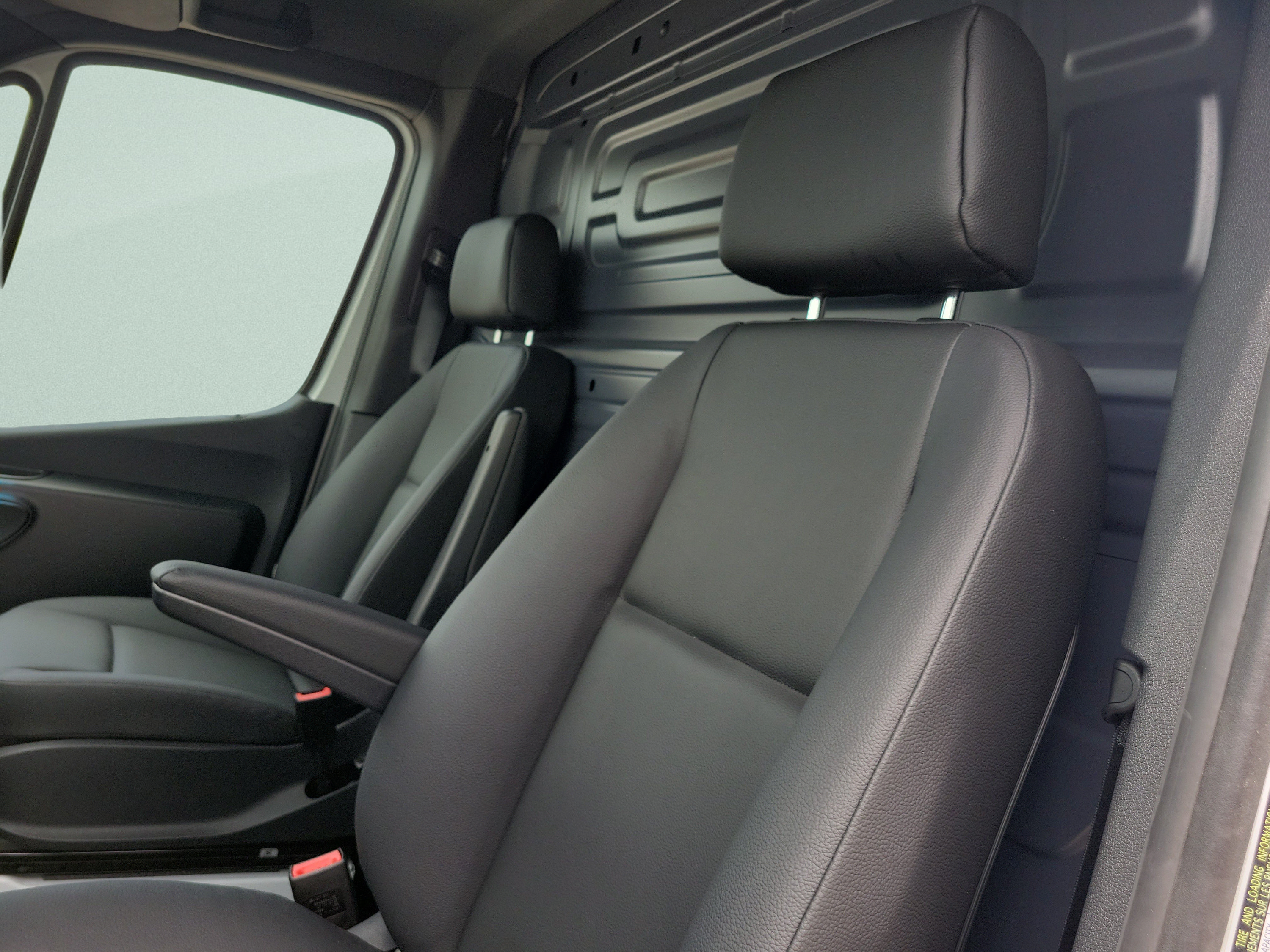 New 2025 Mercedes-Benz Sprinter 2500 image 14