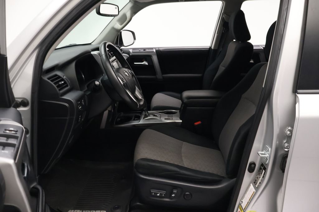 Used 2015 Toyota 4Runner SR5 RWD image 14