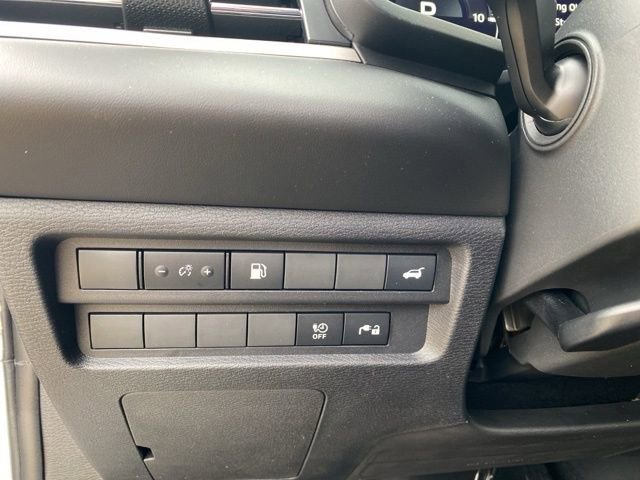 New 2025 Mitsubishi Outlander SE image 19