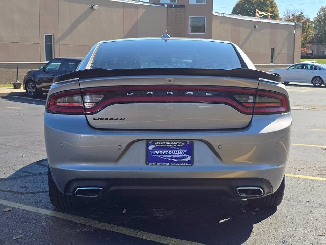 Used 2018 Dodge Charger SXT Plus w/ Blacktop Package RWD image 15