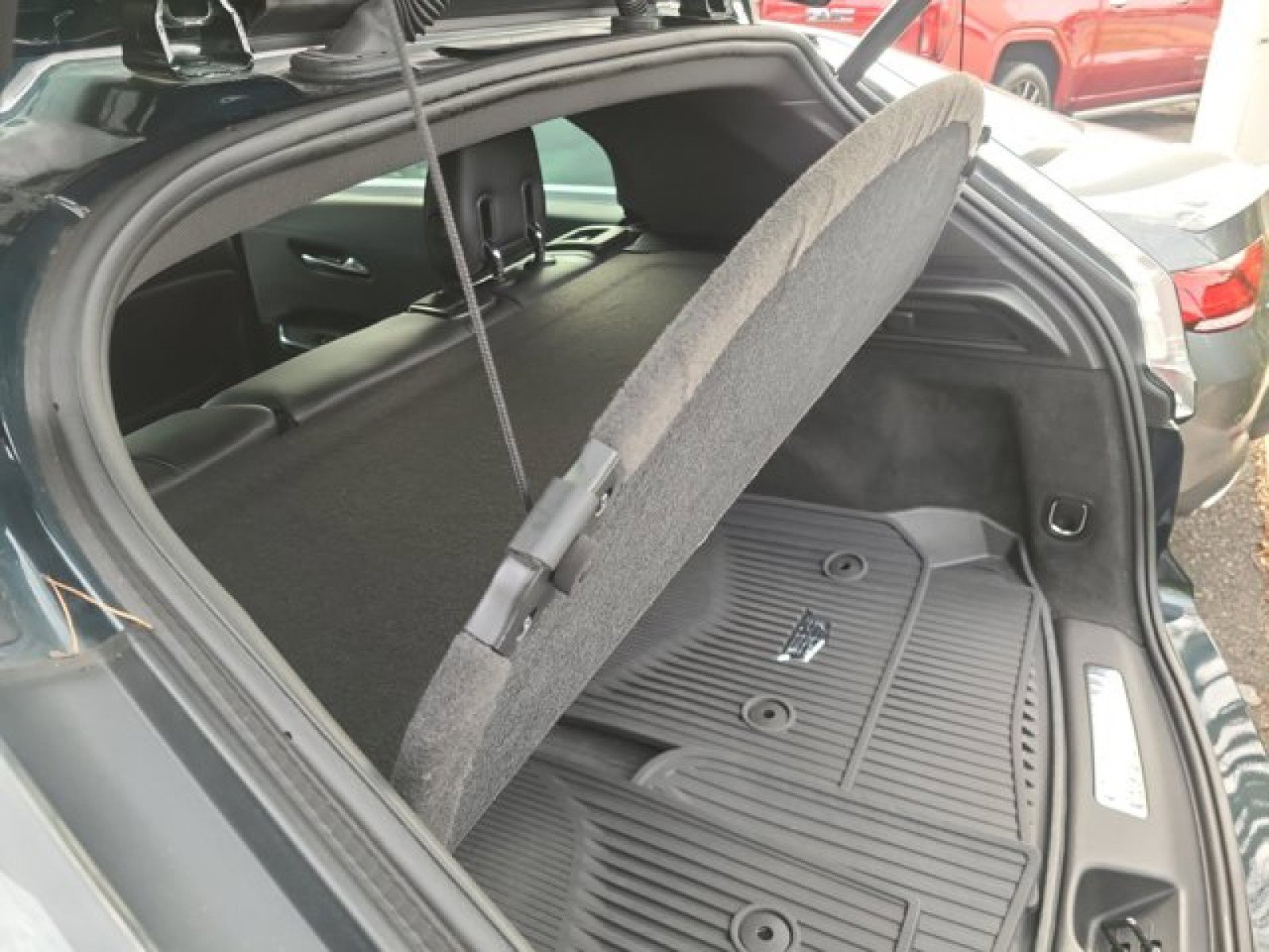 Used 2024 Cadillac XT4 Sport image 37