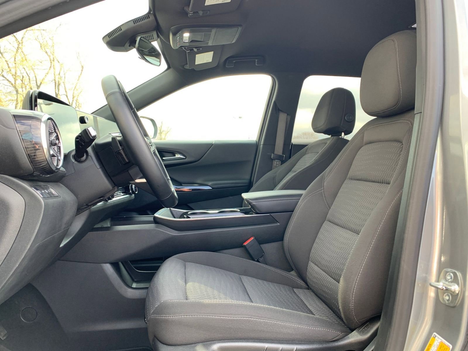 Used 2025 Chevrolet Equinox LT image 25