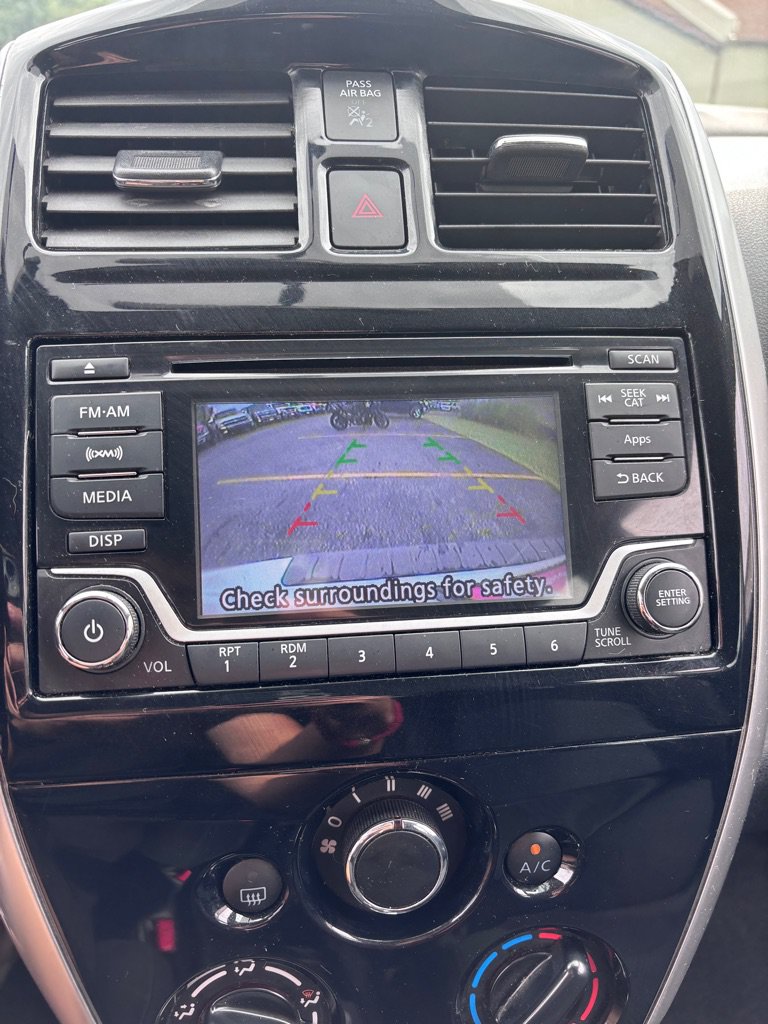 Used 2015 Nissan Versa Note FWD image 18