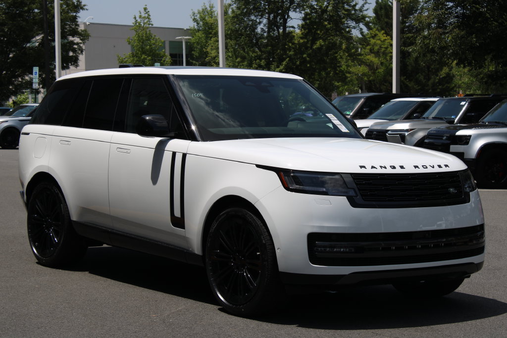 New 2026 Land Rover Range Rover SE AWD/4WD image 3