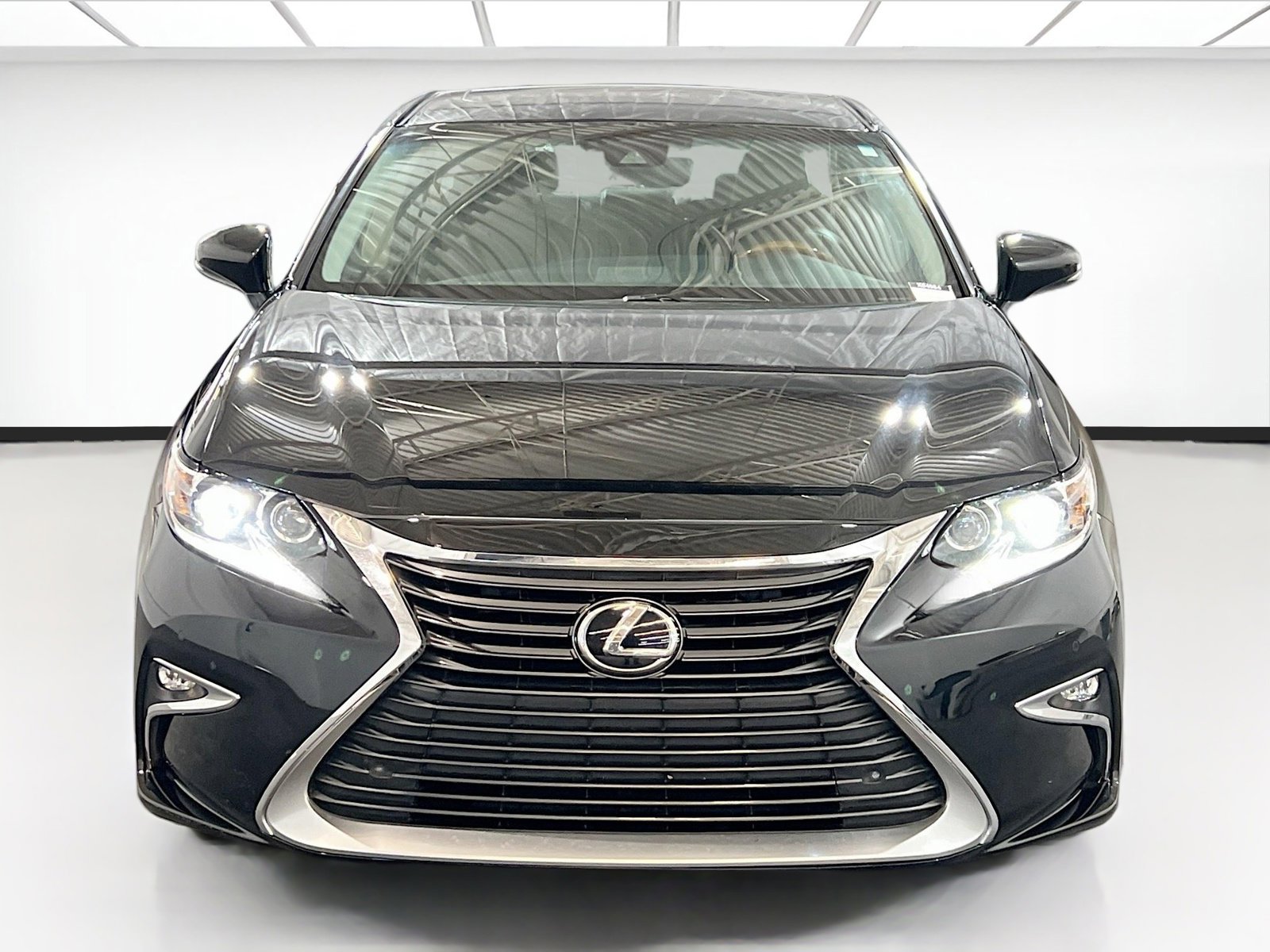 Used 2016 Lexus ES 350 image 2