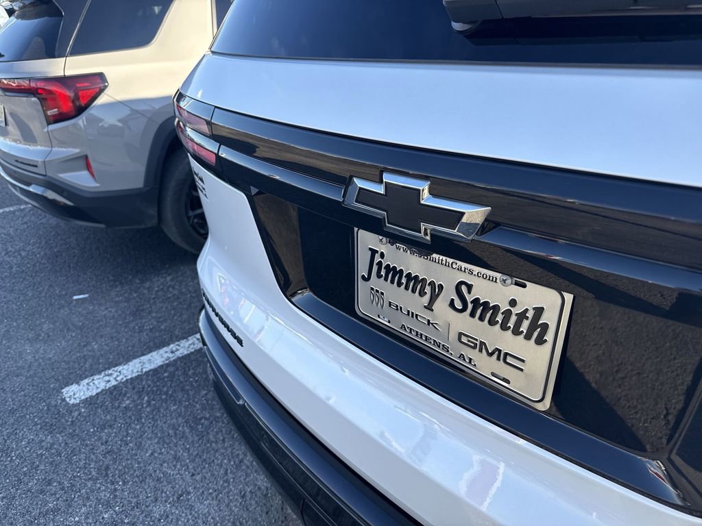 Certified 2025 Chevrolet Traverse RS w/ LPO, Floor Liner Package image 38