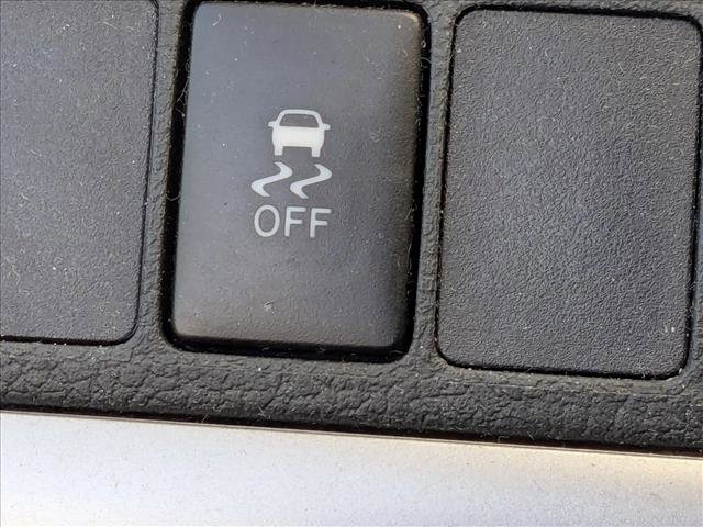 Used 2015 Toyota Camry SE image 13