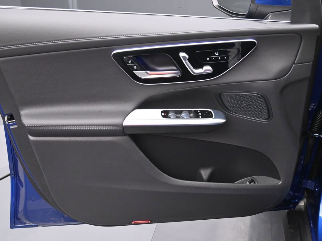 New 2025 Mercedes-Benz GLC 300 4MATIC image 21