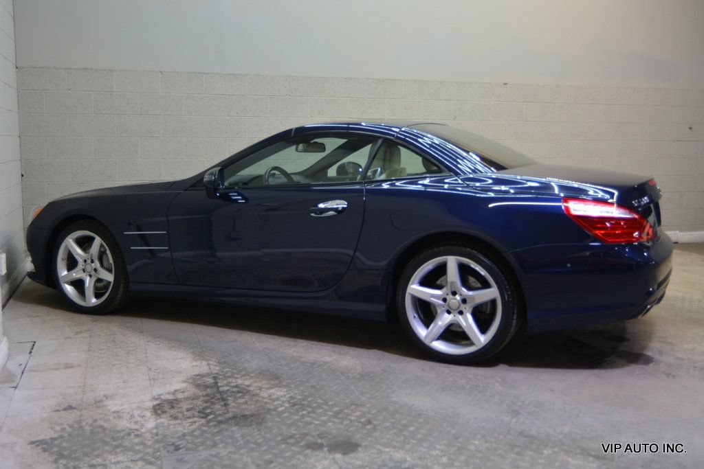 Used 2013 Mercedes-Benz SL 550 image 32