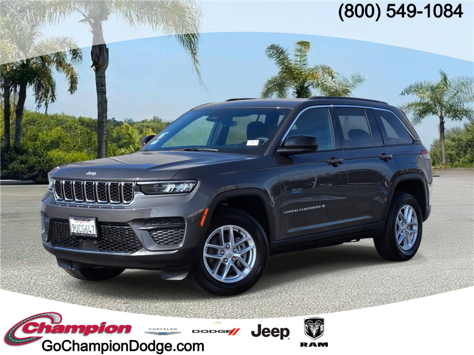 Used 2025 Jeep Grand Cherokee Laredo X RWD image 1