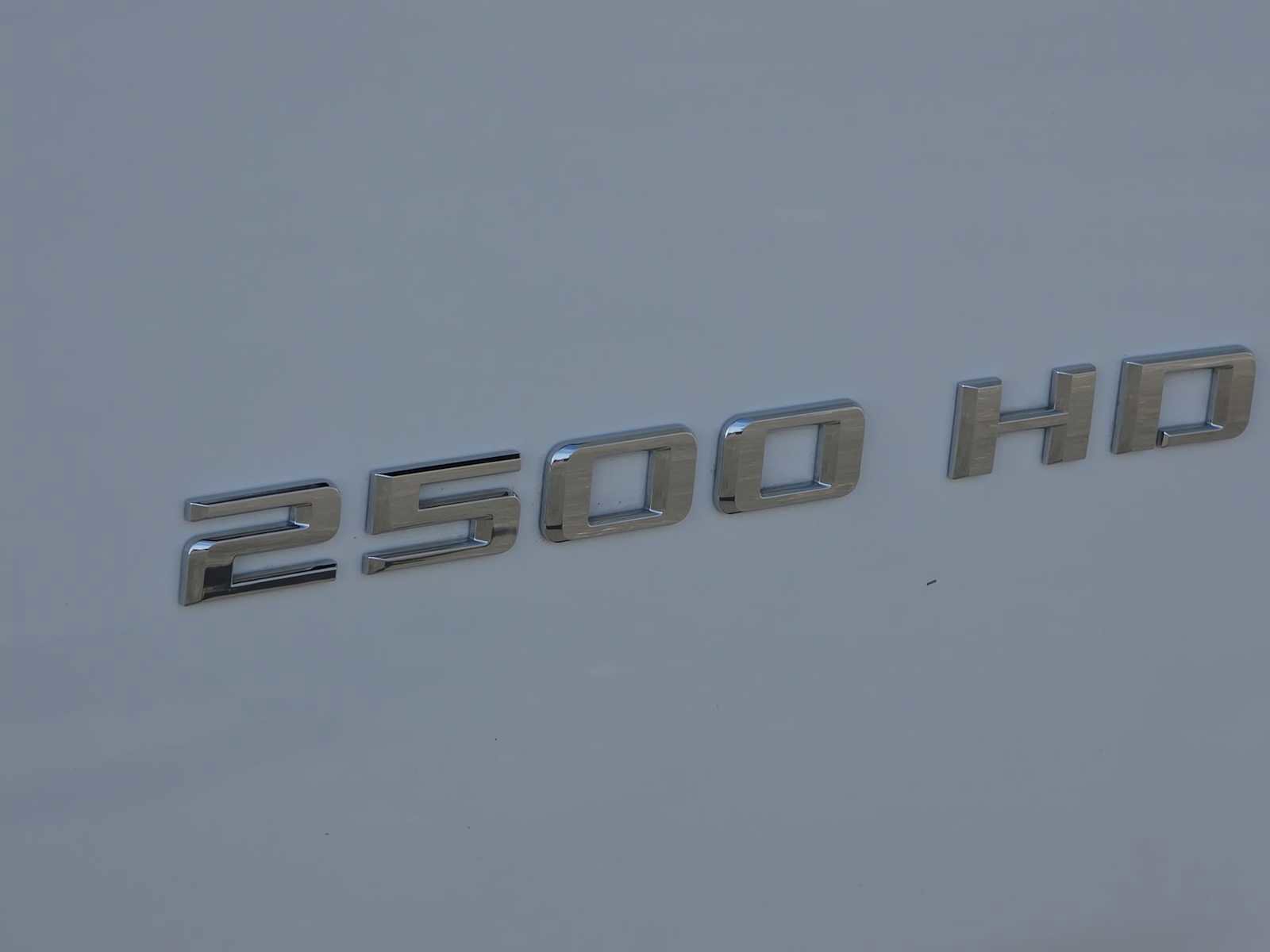 Used 2025 Chevrolet Silverado 2500 LT w/ Convenience Package image 10