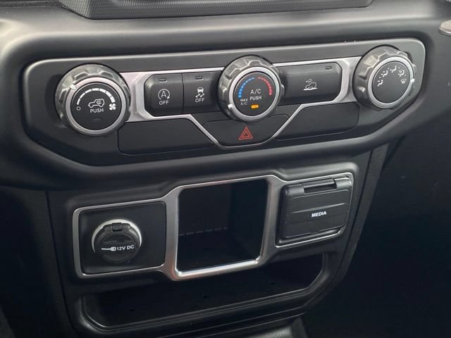 Used 2021 Jeep Gladiator Sport AWD/4WD image 18