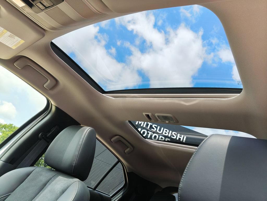 New 2026 Mitsubishi Eclipse Cross SE AWD/4WD image 2