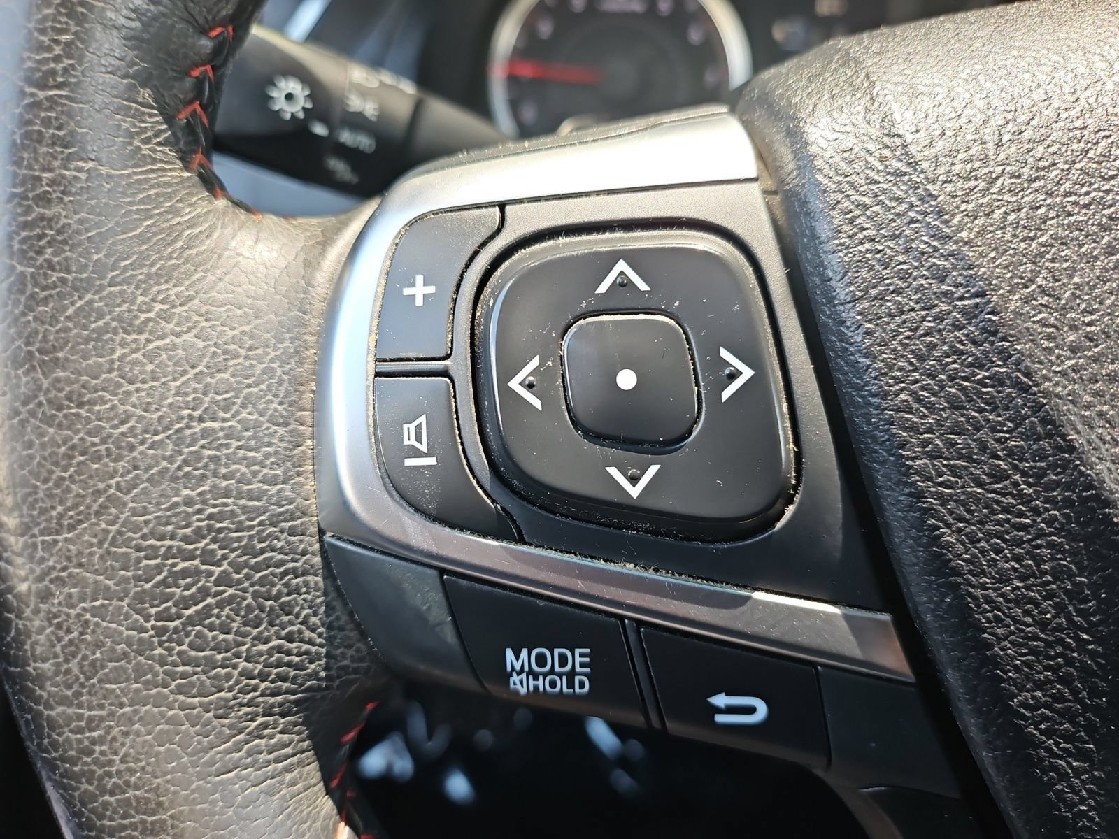 Used 2015 Toyota Camry SE FWD image 27