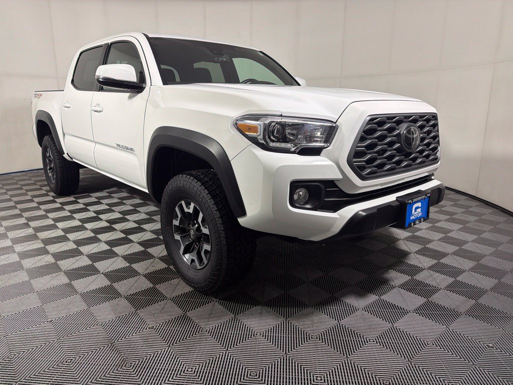 Used 2023 Toyota Tacoma TRD Off-Road AWD/4WD image 2