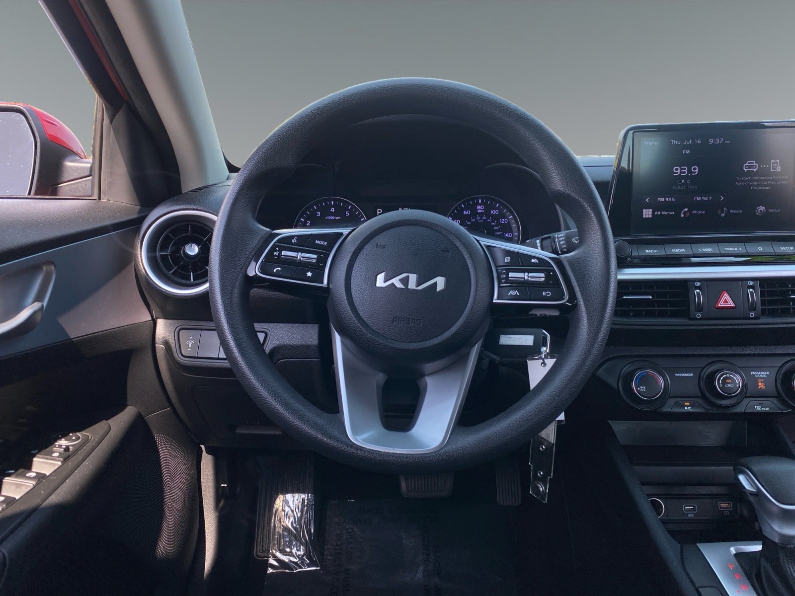 Used 2024 Kia Forte LXS FWD image 12
