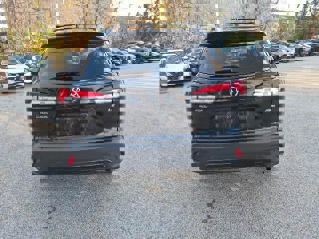 Used 2022 Toyota Corolla Cross LE image 7