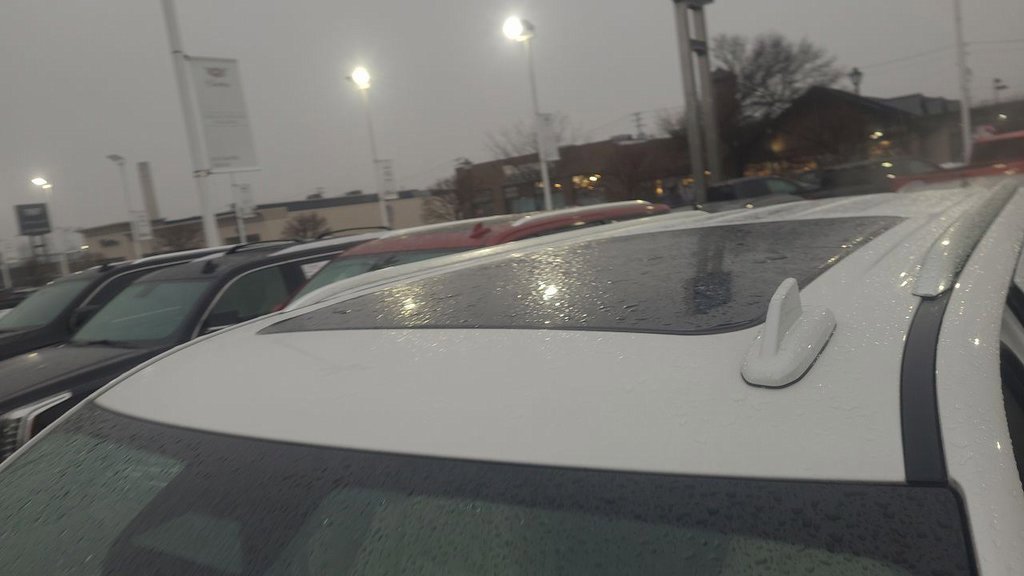 Used 2023 Cadillac Escalade ESV Premium Luxury Platinum w/ Heavy-Duty Trailer Package image 10