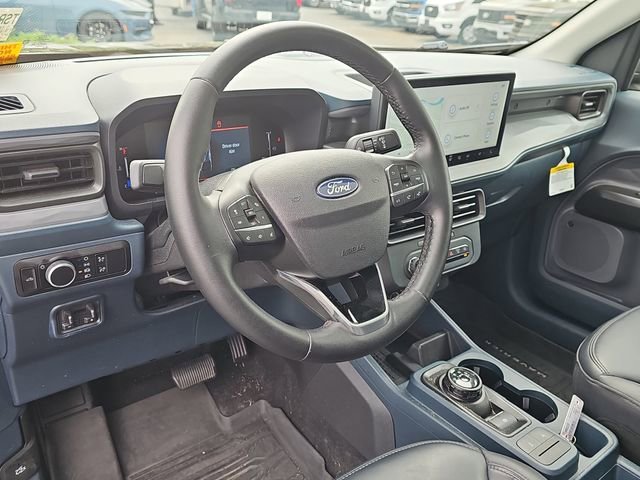 Used 2025 Ford Maverick Lariat w/ Black Appearance Package image 12