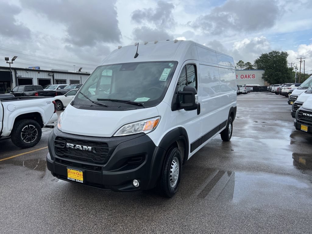 Used 2026 RAM ProMaster 2500 w/ Safety Group FWD image 3