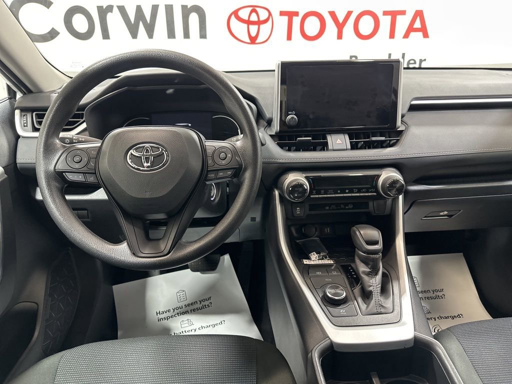 Used 2025 Toyota RAV4 LE image 20