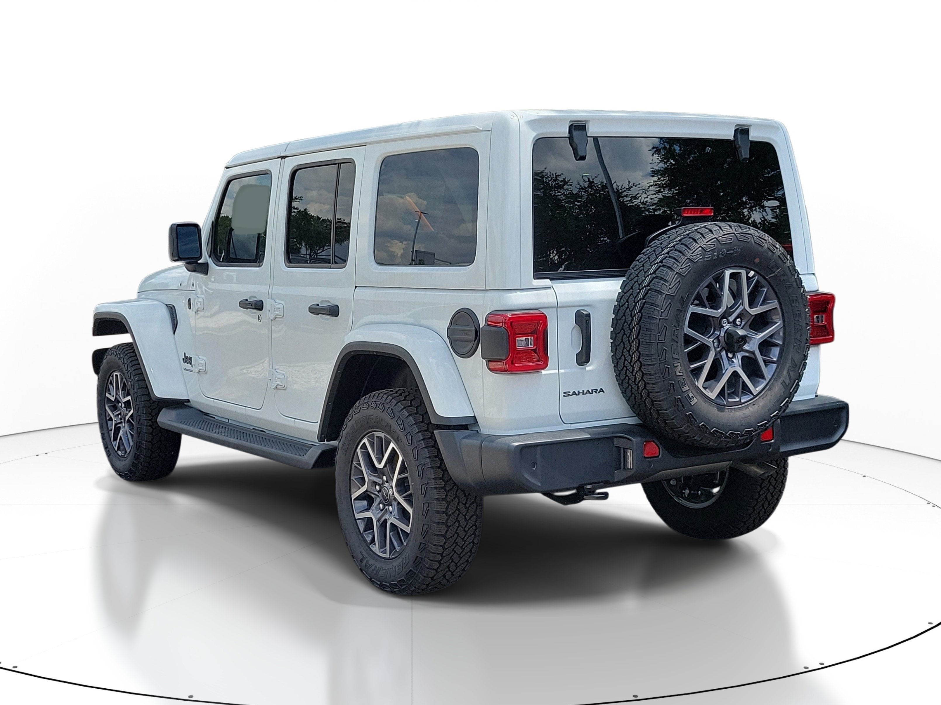 New 2026 Jeep Wrangler Unlimited Sahara AWD/4WD image 3