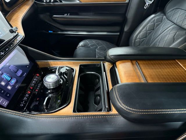 Certified 2024 Jeep Grand Wagoneer L Series III image 26