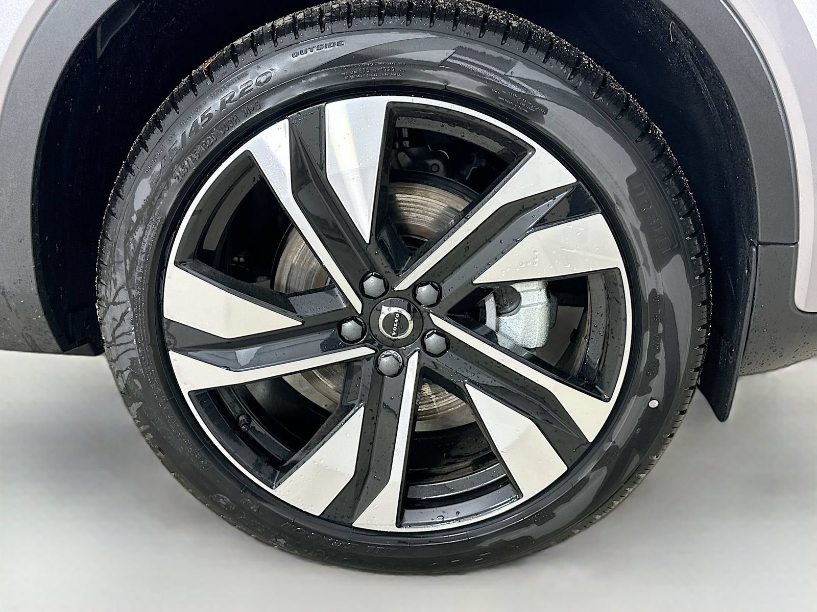 New 2026 Volvo XC40 B5 Ultra w/ Protection Package Premier AWD/4WD image 10