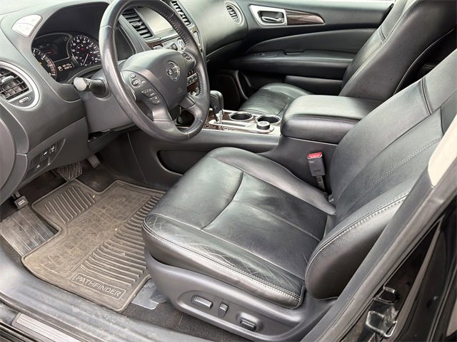 Used 2013 Nissan Pathfinder SL w/ Trailer Tow Pkg image 9