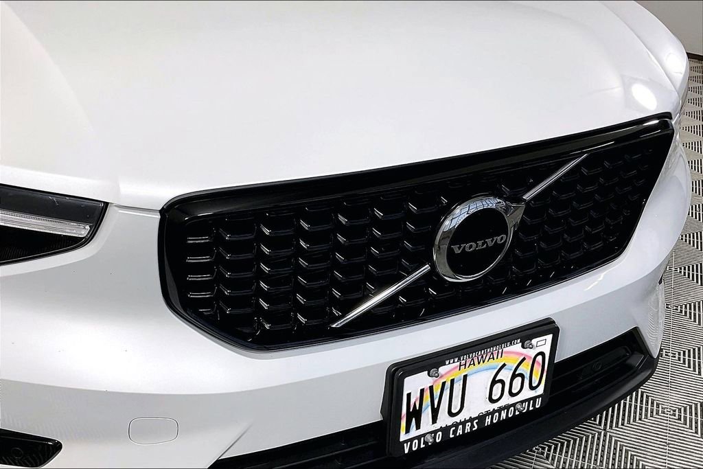 Used 2023 Volvo XC40 B5 Plus w/ Protection Package Premier AWD/4WD image 30