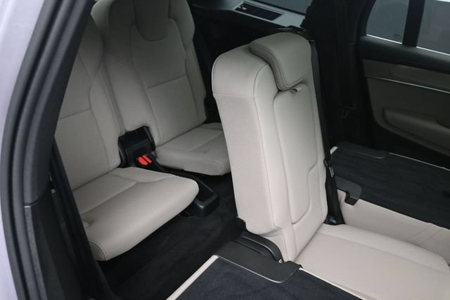 Used 2026 Volvo XC90 T8 Core w/ Protection Package Premier AWD/4WD image 28
