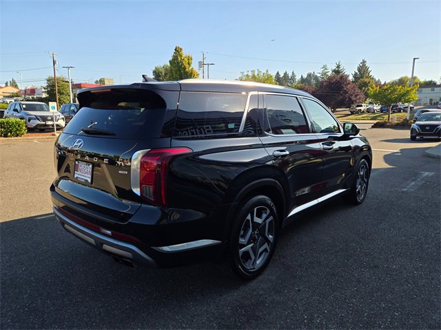 Used 2023 Hyundai Palisade Limited w/ Cargo Package image 7