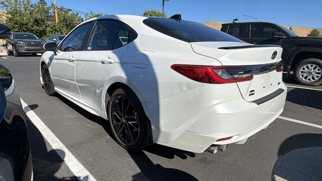 Used 2025 Toyota Camry XSE w/ Premium Package AWD/4WD image 3