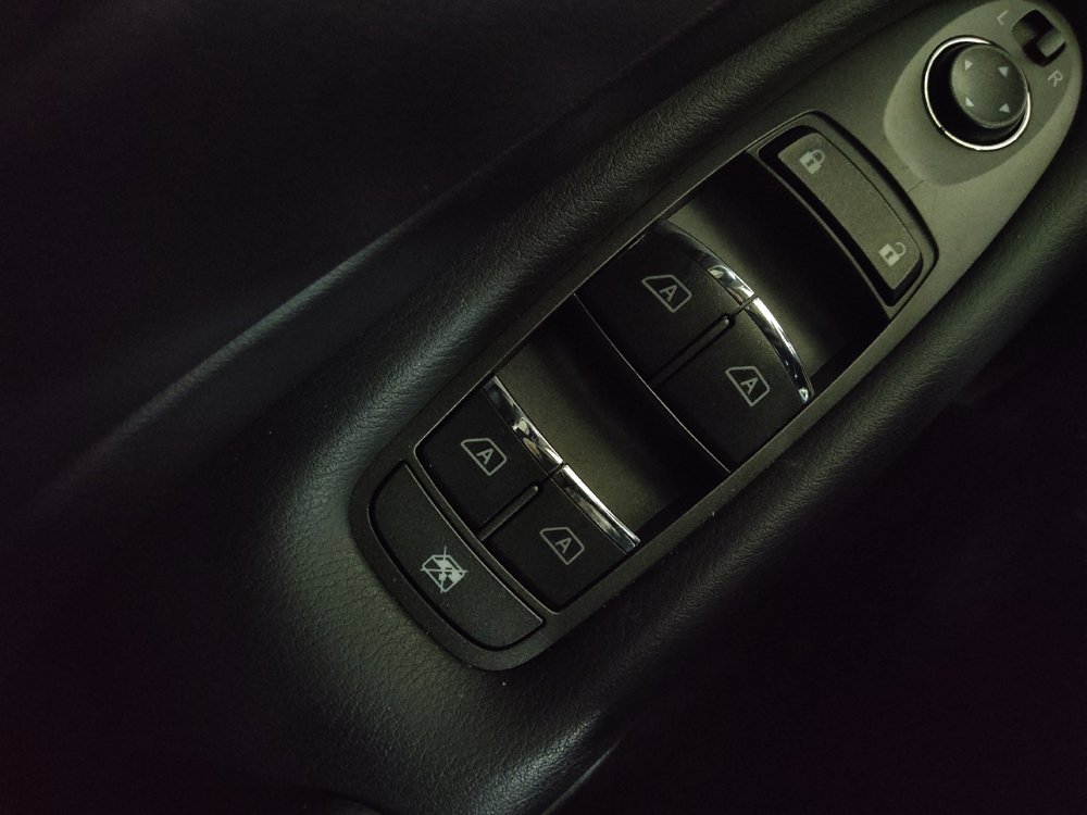 Used 2021 INFINITI Q50 Luxe w/ Cargo Package image 27