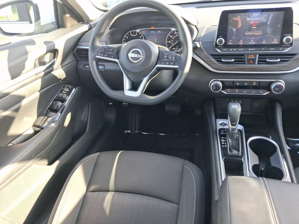 Certified 2023 Nissan Altima 2.5 SV FWD image 12