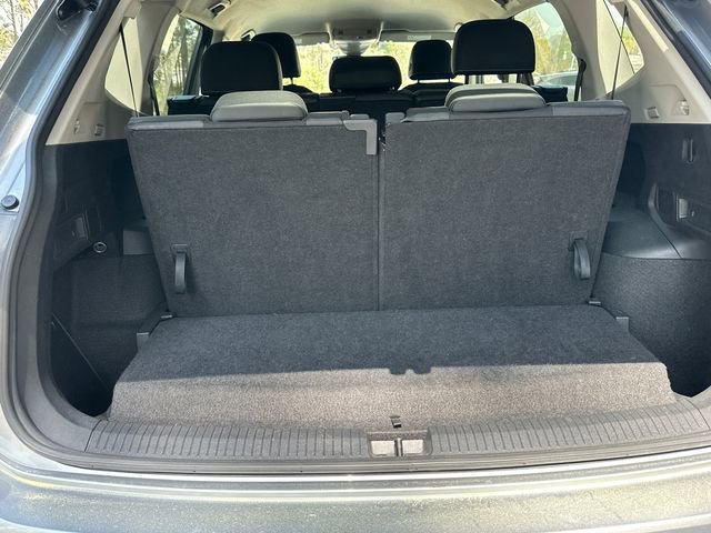 Used 2024 Volkswagen Tiguan Wolfsburg Edition image 35