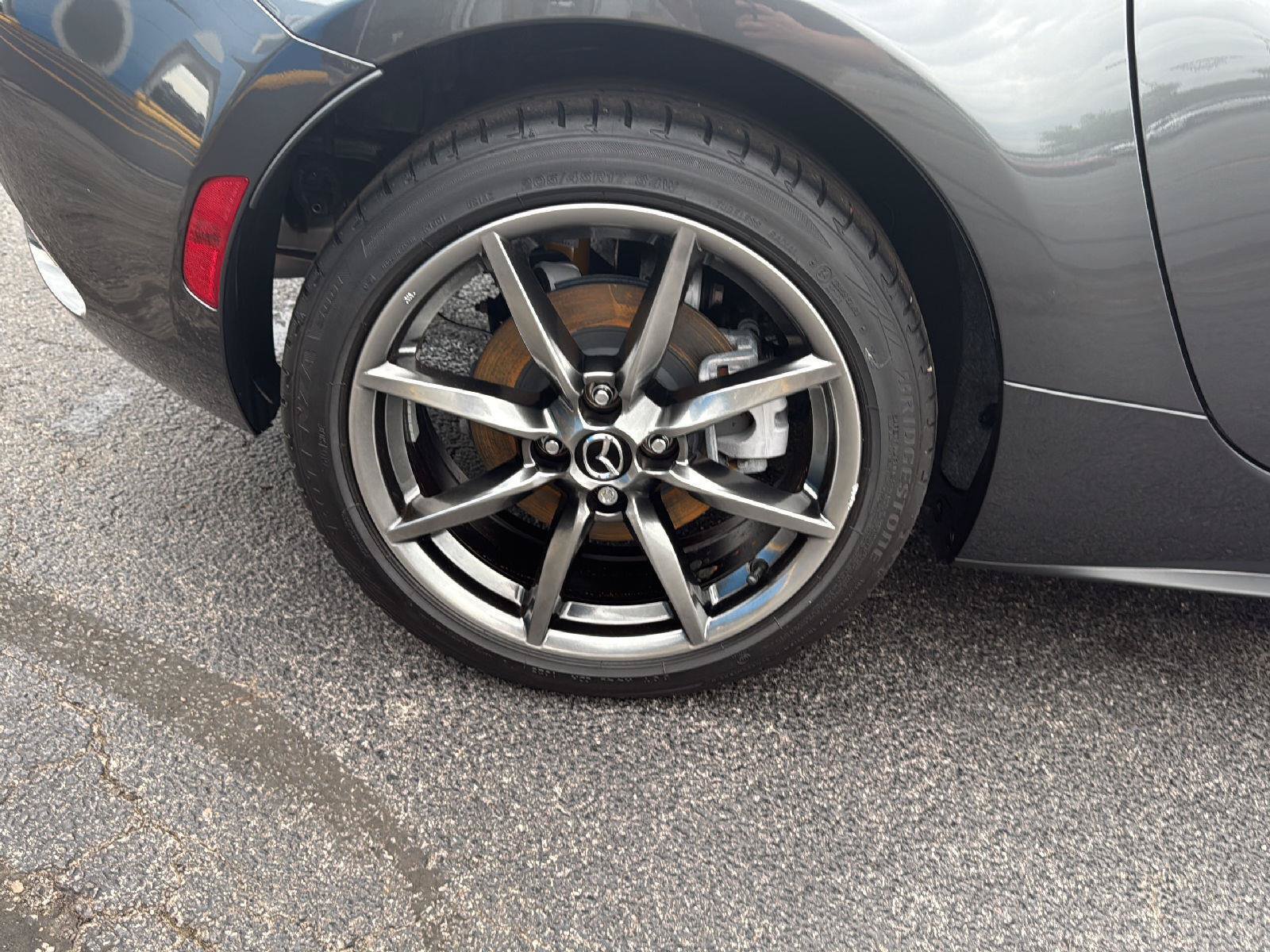 Used 2023 MAZDA MX-5 Miata Grand Touring RWD image 26