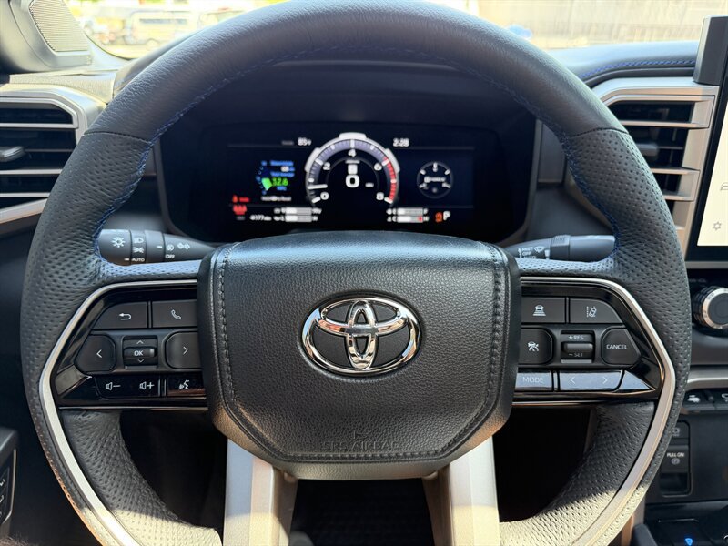 Used 2026 Toyota Tundra Platinum AWD/4WD image 38