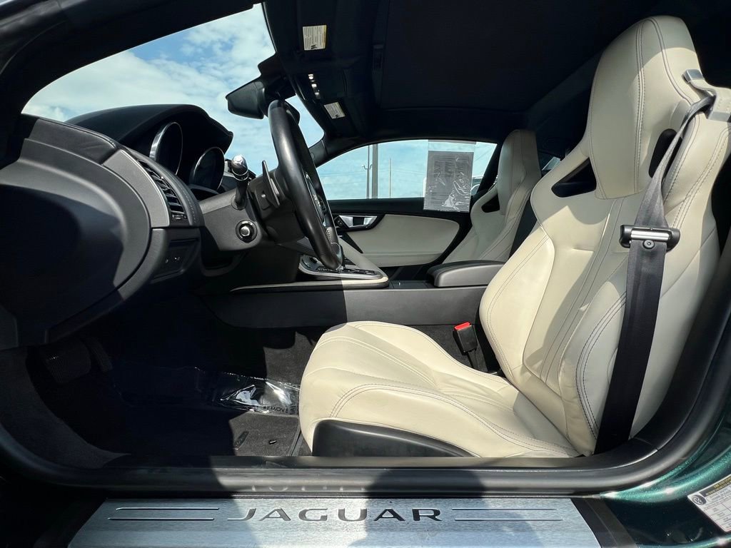 Used 2016 Jaguar F-TYPE Coupe image 16
