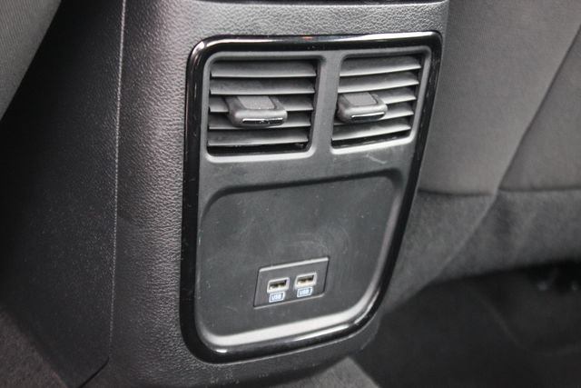 Used 2023 Dodge Charger SXT w/ Blacktop Package AWD/4WD image 24