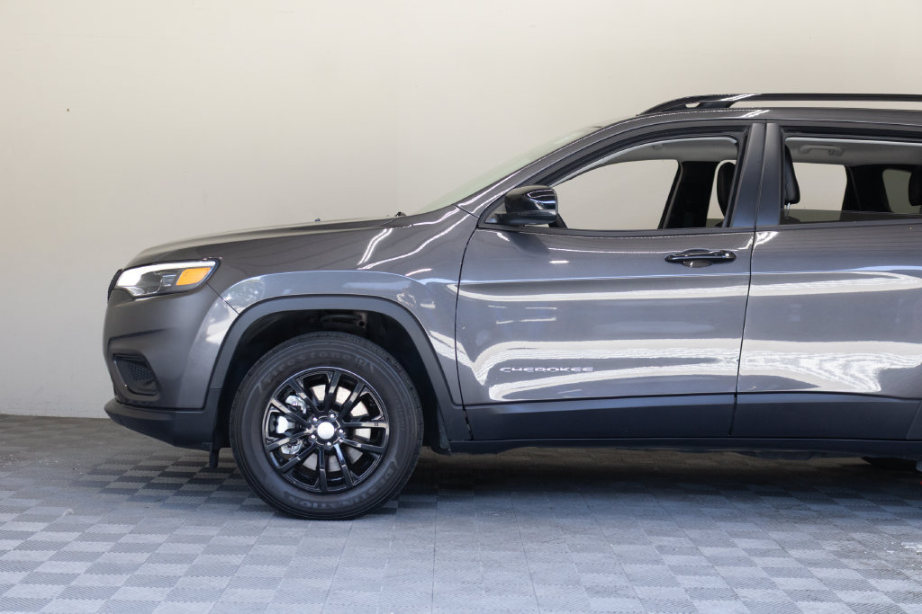 Used 2022 Jeep Cherokee Latitude Lux AWD/4WD image 9