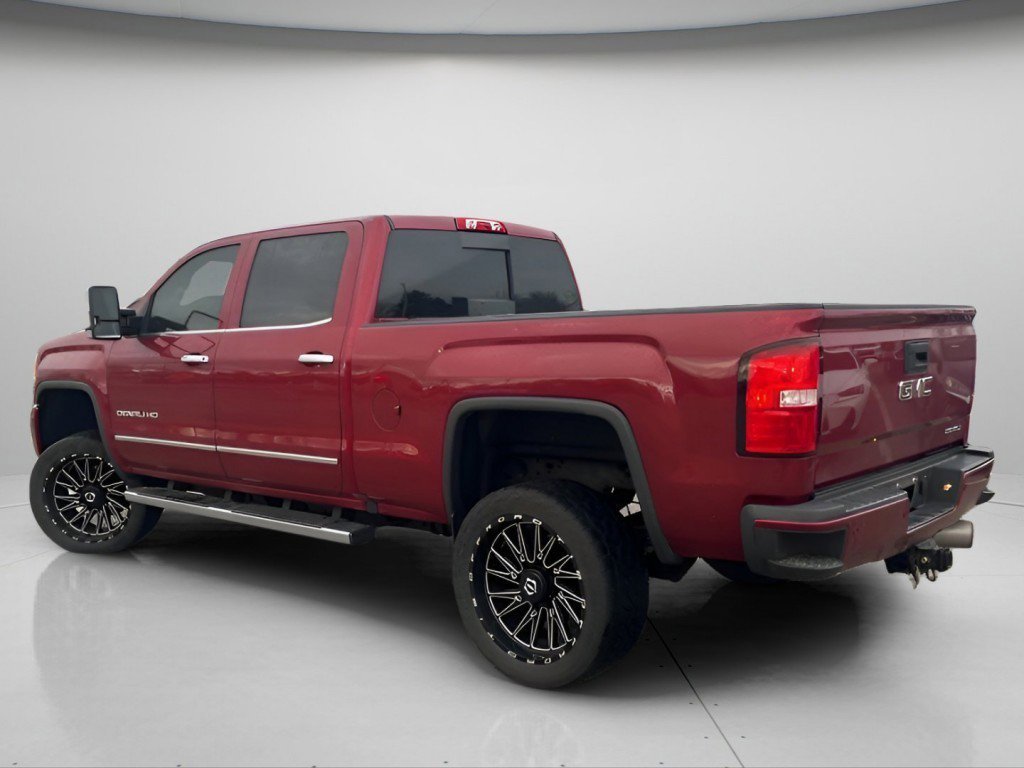 Used 2018 GMC Sierra 2500 Denali w/ Duramax Plus Package image 11